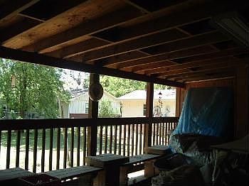 4th image of 221 Christiana St
