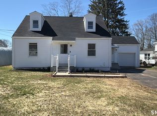 8 River Road, East Haven, CT 06512