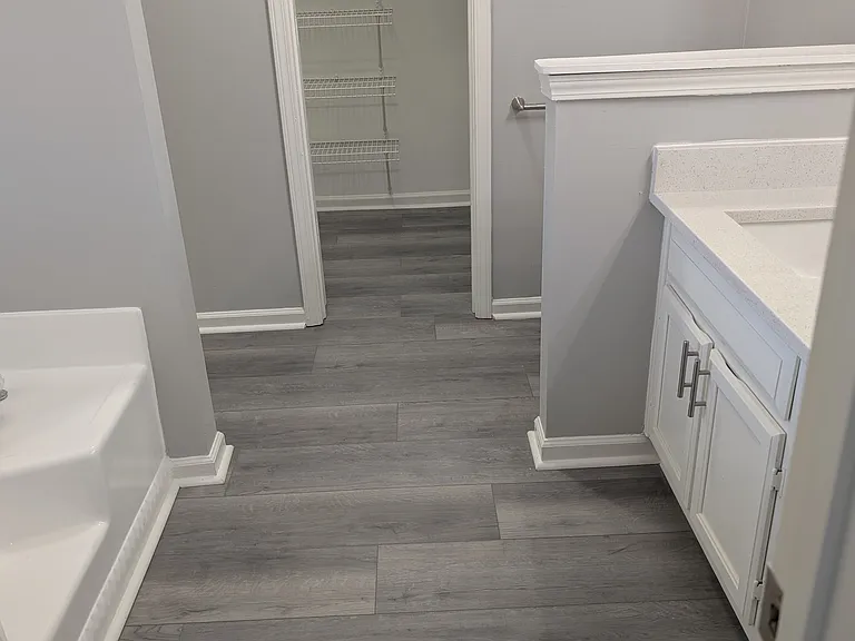 920 Spruce Point — Photo 9