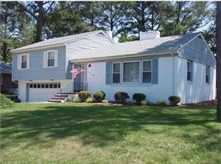 4013 San Salvador Dr, Chesapeake, VA 23321
