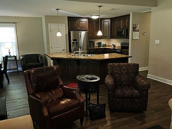 5th image of 79 Hunter Cir