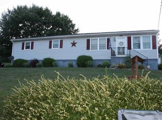 89 Montgomery Rd, Staunton, VA 24401