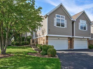 270 Prairie View Ln, Wheeling, IL 60090