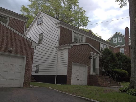 2nd image of 102 Hansbury Ave