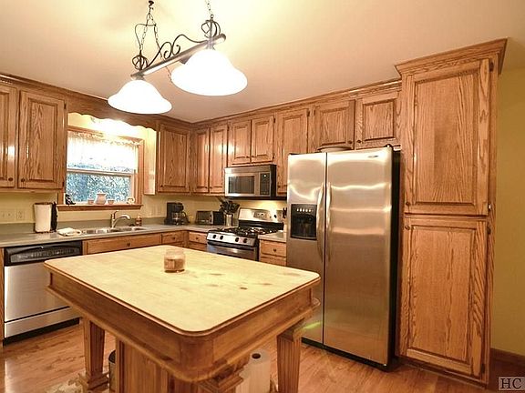 5th image of 343 Woodland Hill Dr