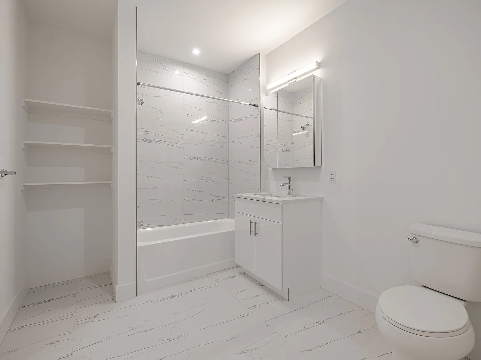2 bed, 991 sqft, $3,250 — Photo 3