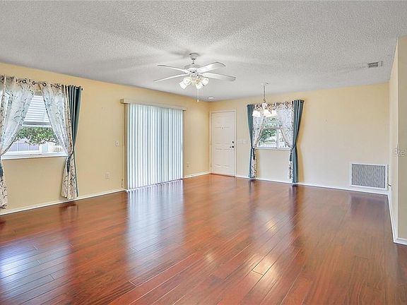 5th image of 2832 Burgos Dr