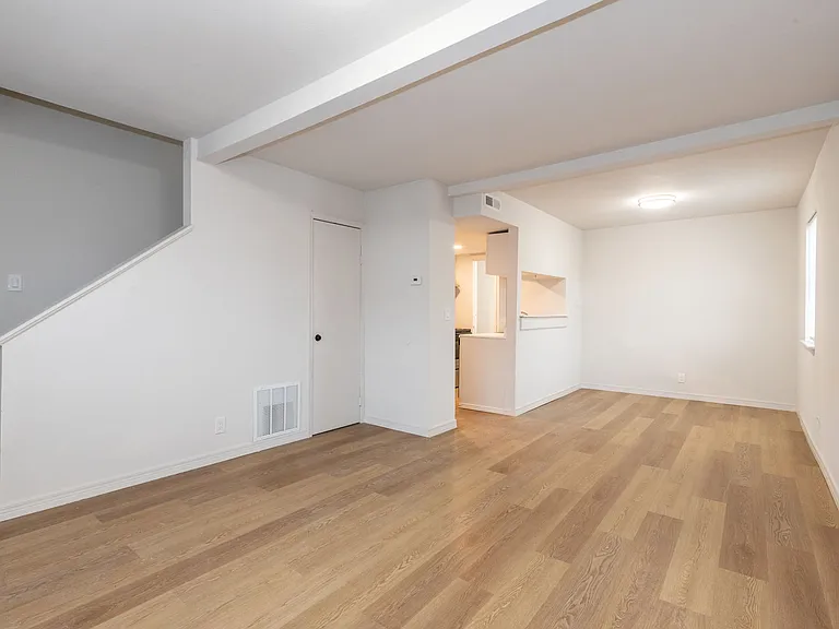 Legacy @23rd — Photo 9