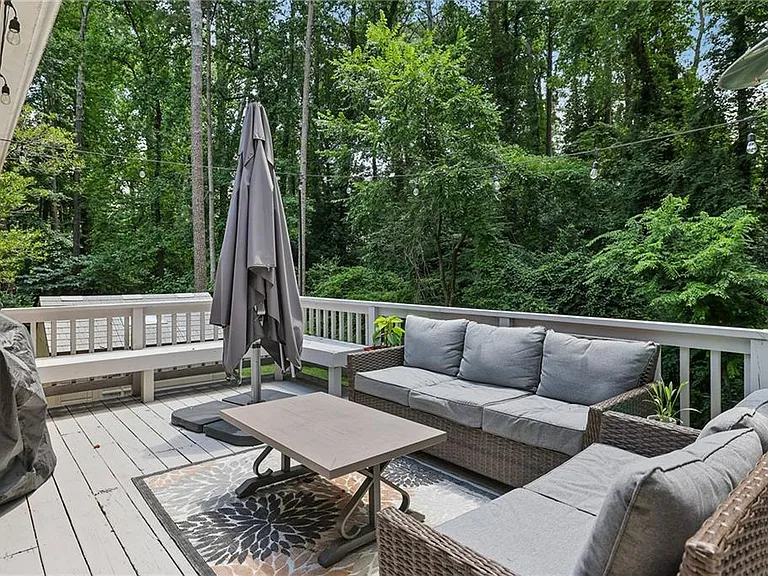2172 Jonathon Ln NE — Photo 18
