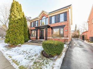 118 Westchester Rd, Oakville, ON L6H 6H9