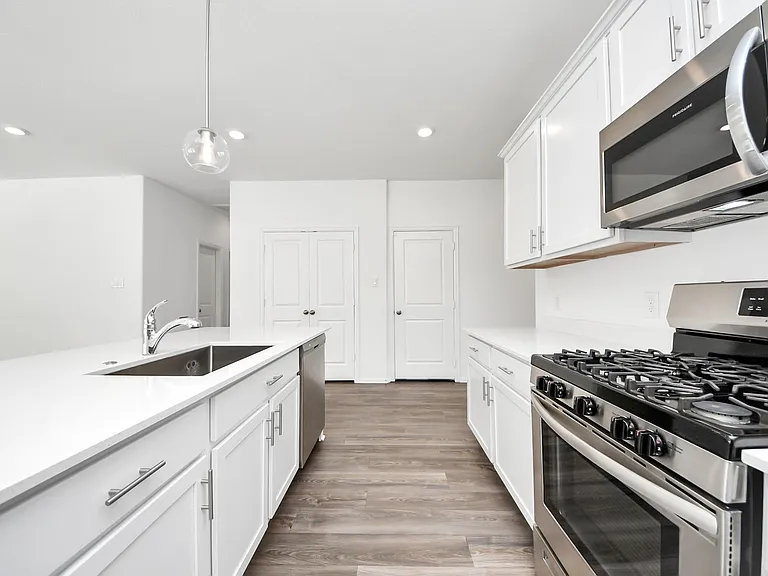 26631 Castiel Dr — Photo 10