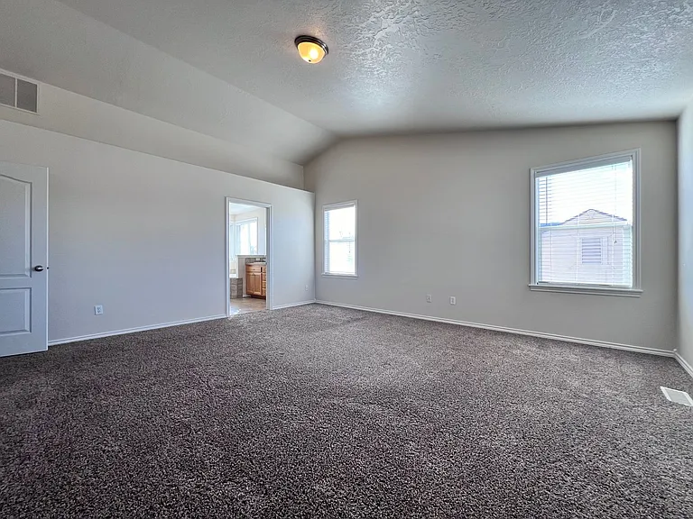 5193 N Toscana Ave — Photo 20