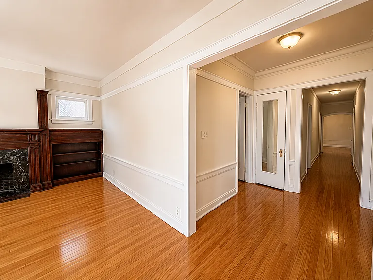 3935 N Pine Grove Ave #14-J — Photo 6