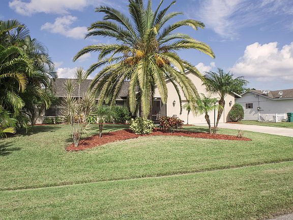 4th image of 179 SW Starfish Ave