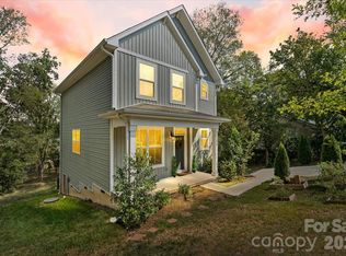 226 1st St, Mount Holly, NC 28120