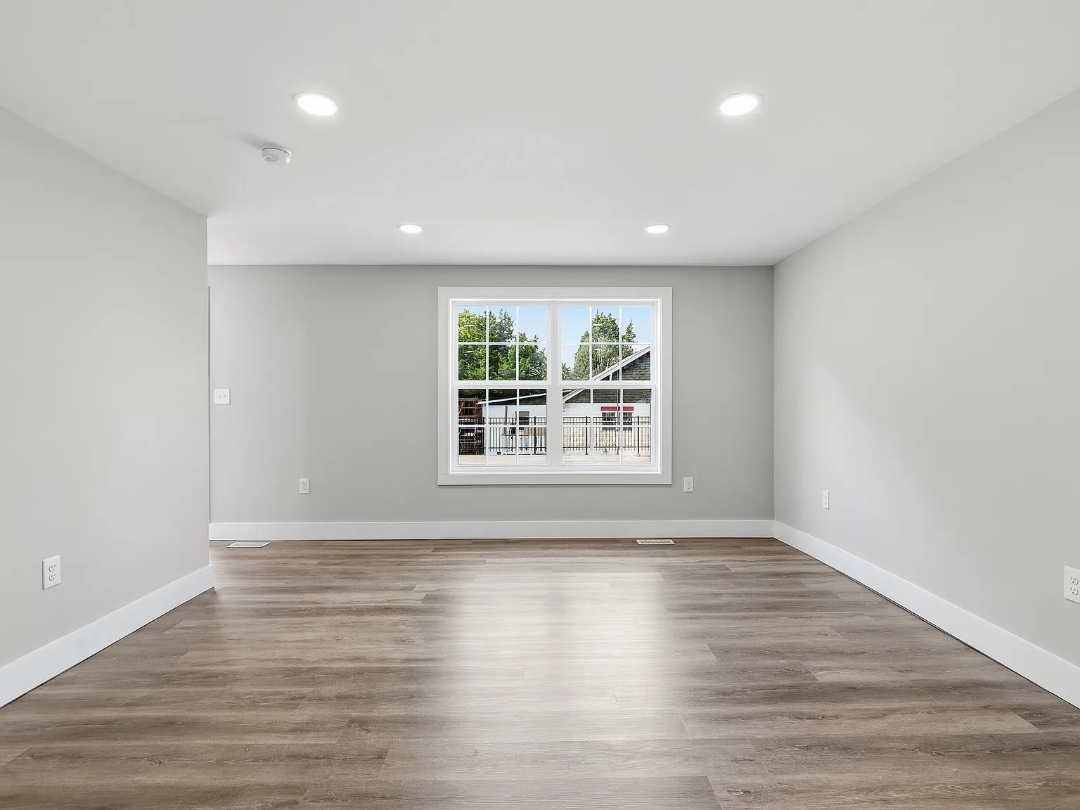 2415 NW Piedmont St — Photo 4