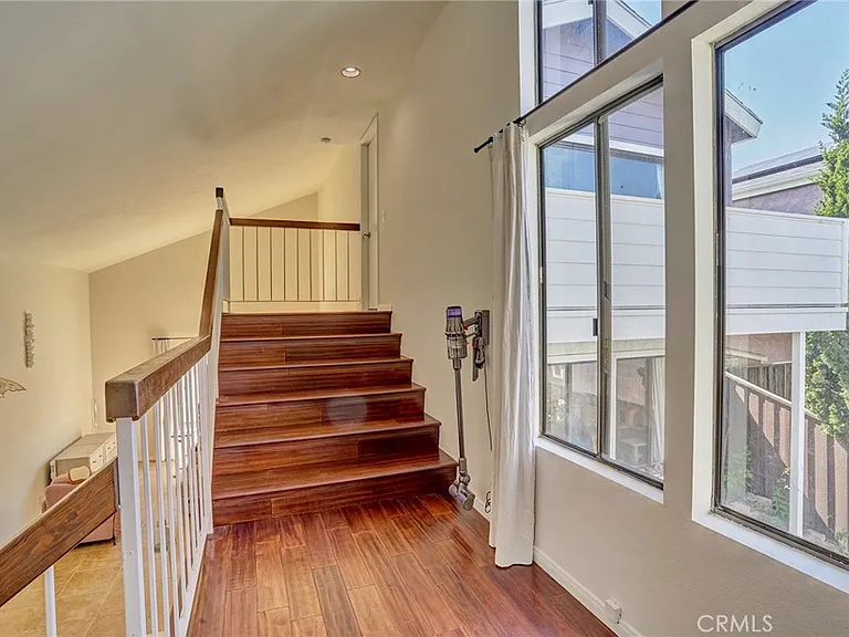 1409 Lakeside Ln — Photo 20