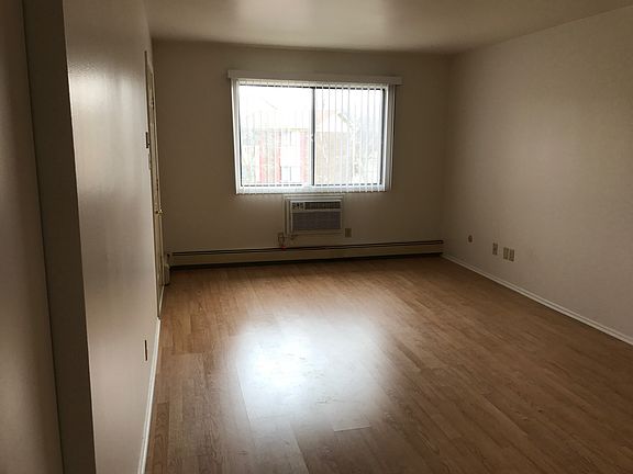 3rd image of 4974 W 82nd Ct APT C
