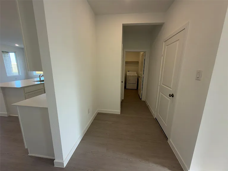 7919 Evening Emerald Dr — Photo 16