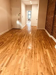Rented by Metropolis Real Estate of Manhattan