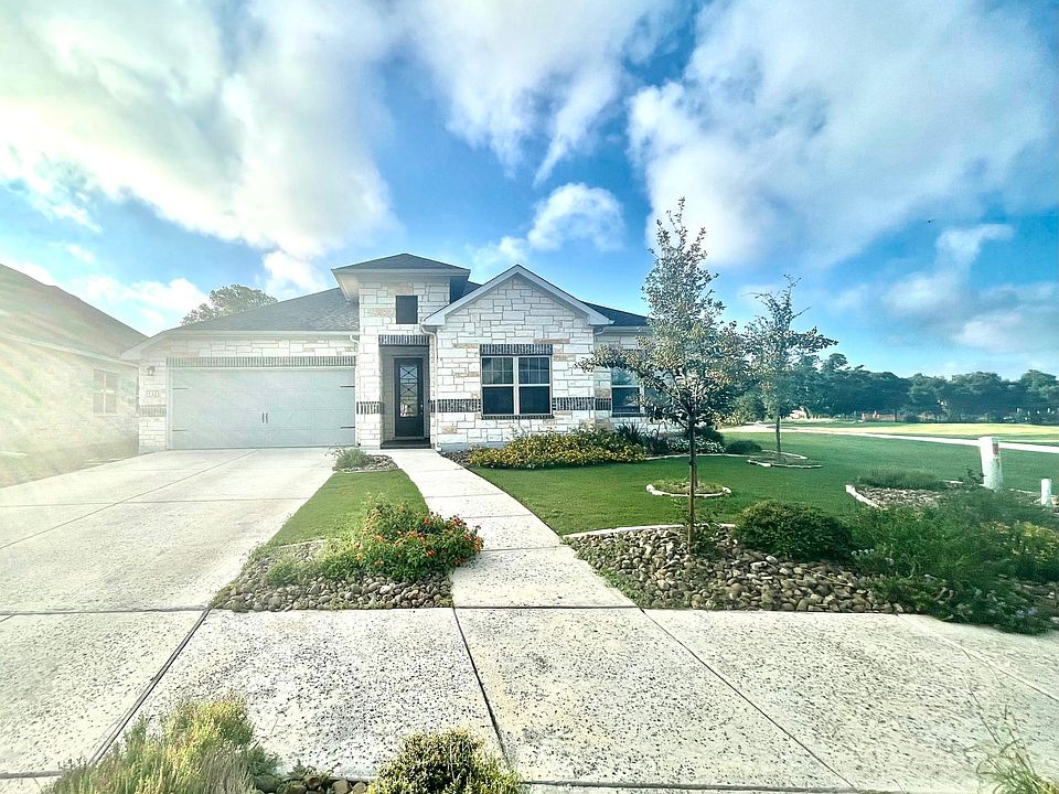1st image of 132 Cordova