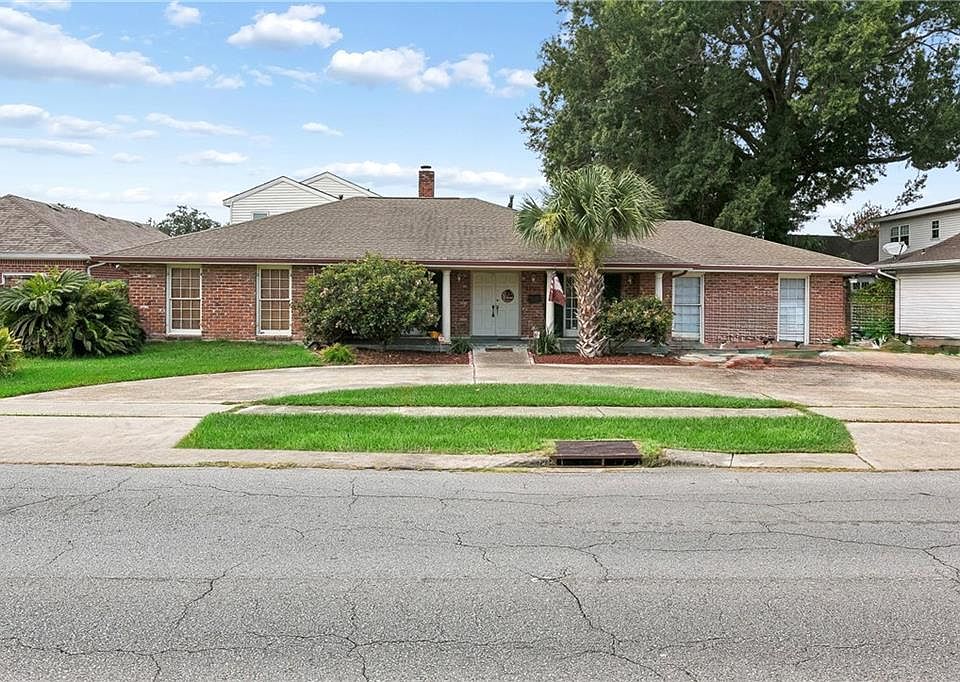 1st image of 5705 W Esplanade Ave