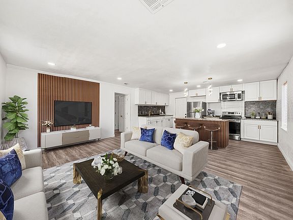 3rd image of 7923 S Nassau Cir