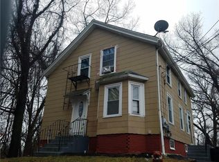 8 Thomas Ave, Pawtucket, RI 02860