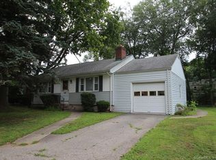 247 Dexter Dr N, Bridgeport, CT 06606