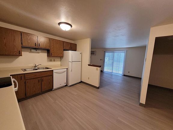 2nd image of 516 Baird Creek Rd #19