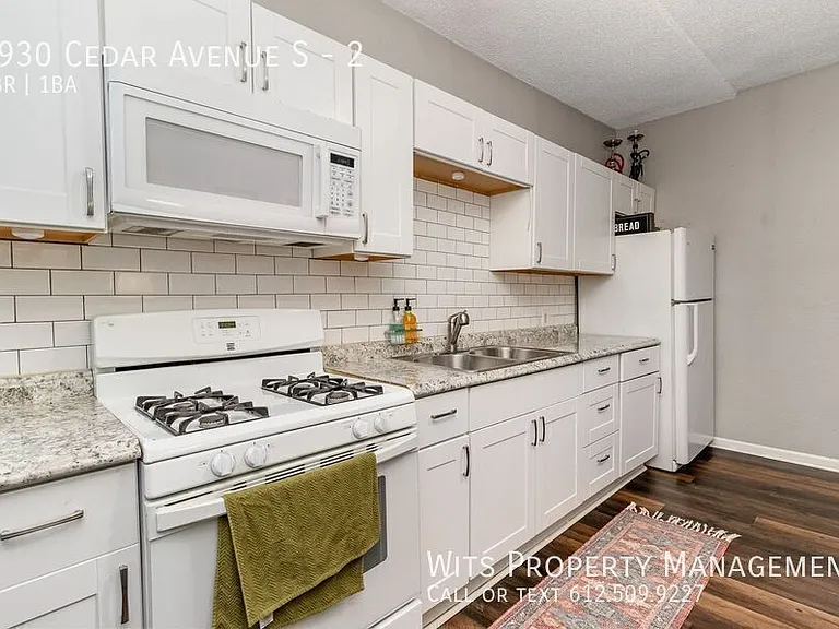 2930 Cedar Ave S #2 — Photo 10