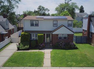 116 Jean Ave, Hempstead, NY 11550