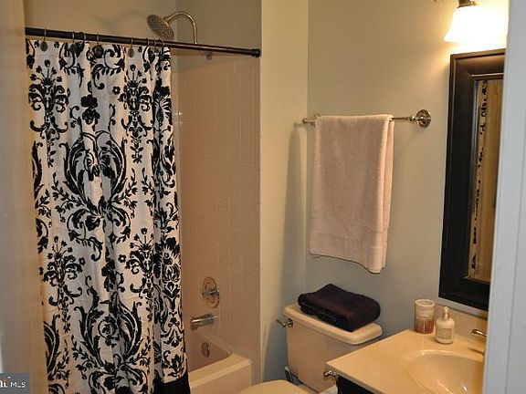 4th image of 3412 Fort Lyon Dr