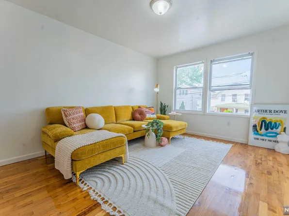 22nd Ave, Paterson, NJ 07501
