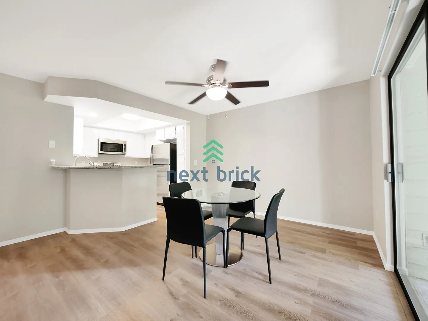 Spacious Private 2 Bed 2 Bath Condo for Rent! — Photo 4