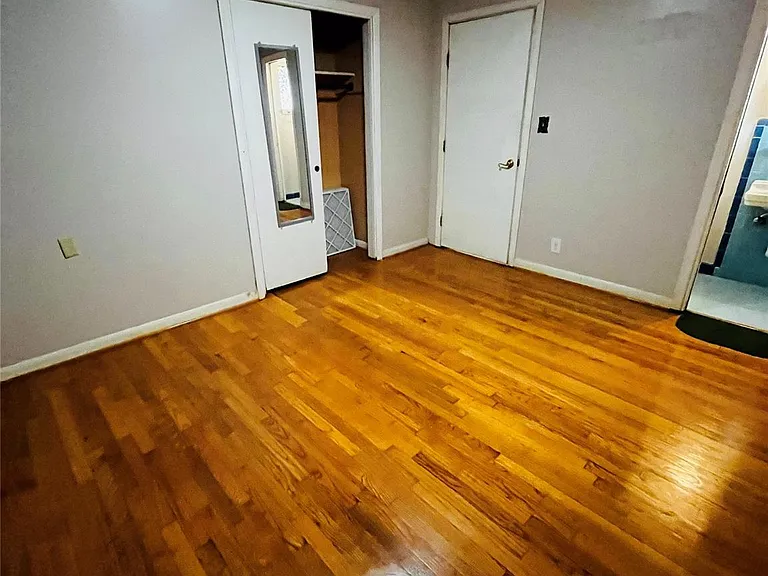 13421 Utica St — Photo 32
