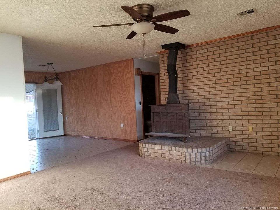 2nd image of 109641 S 4157th Rd