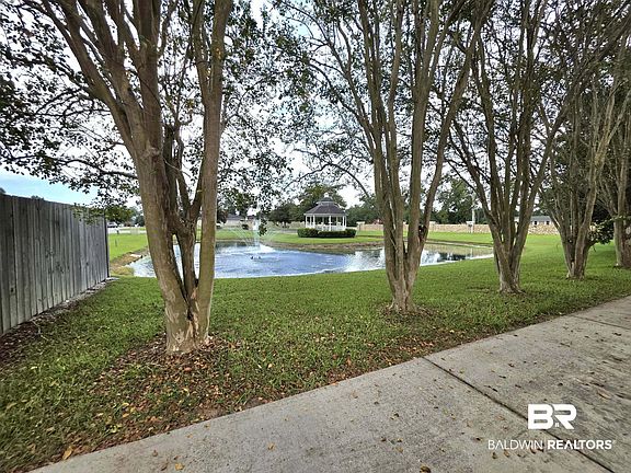 4th image of 25391 Lakeland Dr