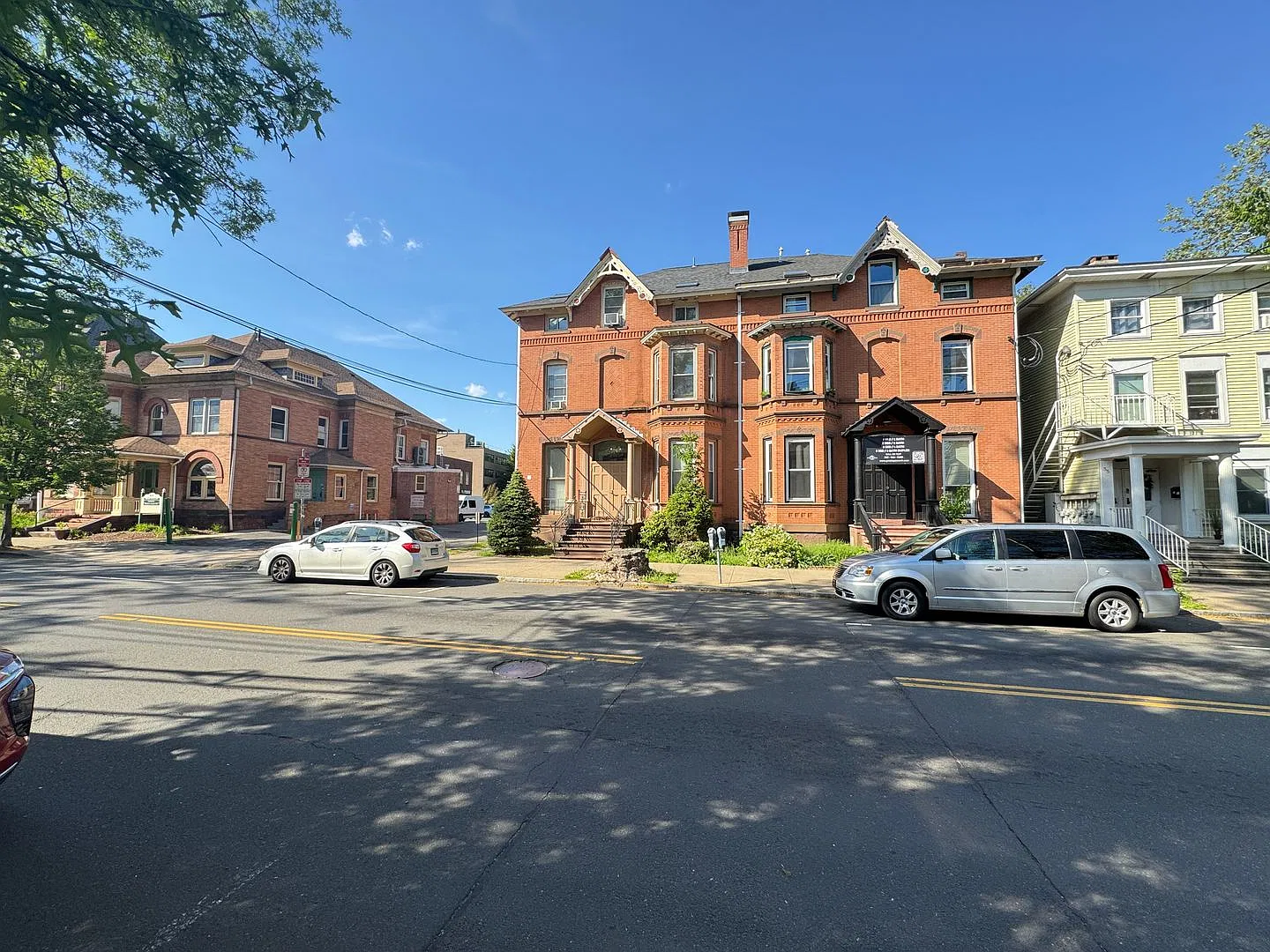 59 Trumbull St — Photo 1