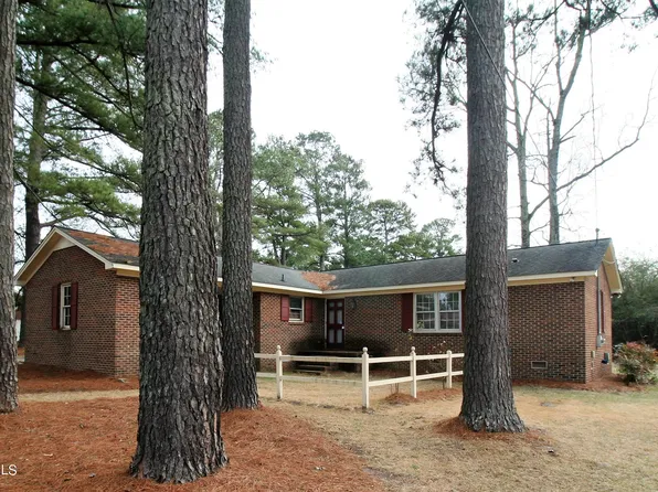 105 Laurel Avenue, Robersonville, NC 27871