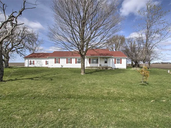 1650 W Schellabarger Rd, Decatur, IL 62526