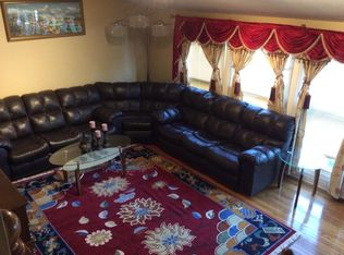 100 Granada Rd, Carpentersville, IL 60110