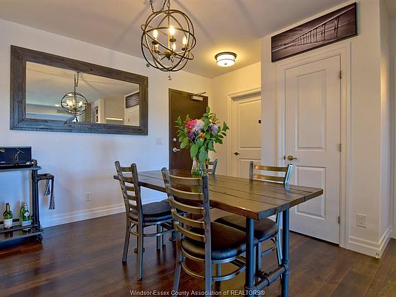 5th image of 250 Manning Rd #404