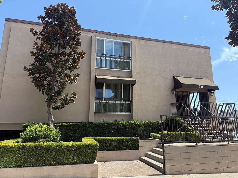 528 E Verdugo Ave #M