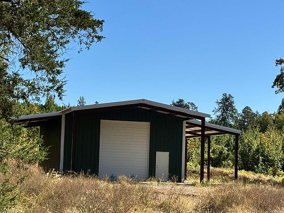 5th image of 1011 Granny Hollar Rd