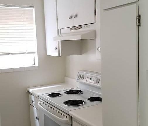 4th image of 208-1625 Leavenworth St #208