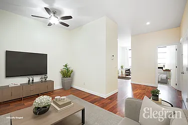 Rented by (Legacy) Elegran