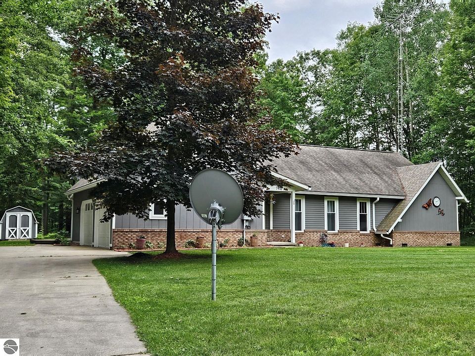 1st image of 7412 Westwood Dr