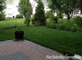 30 Sycamore Dr, Plainsboro, NJ 08536