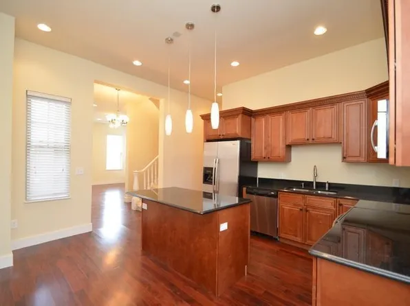 222 E Rochelle St, Cincinnati, OH 45219